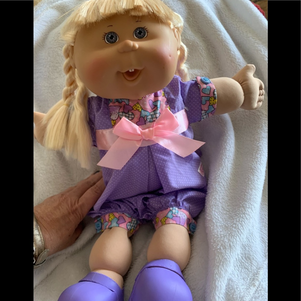 Cabbage Patch Kids blonde/blue eyed doll